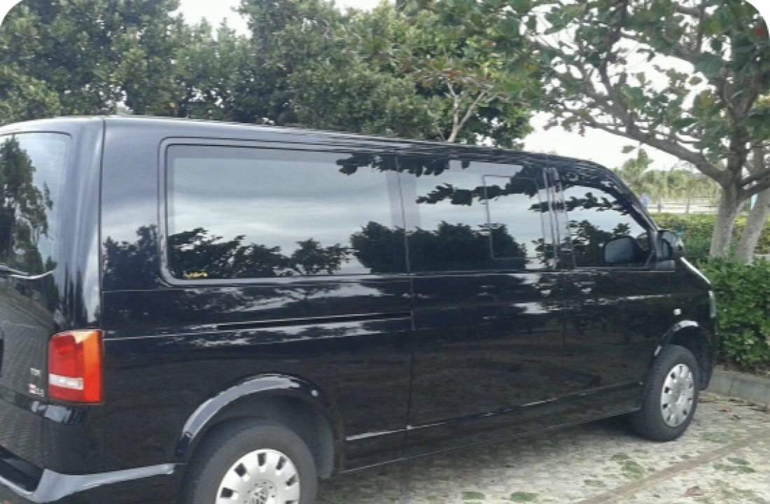 Nine-seater vehicle